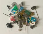 Collectie van memorabilia - 312x Speldjes met o.a.,