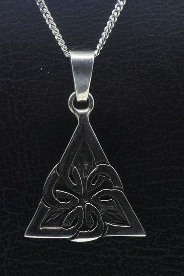 Zilveren Keltische knoop in driehoek ketting hanger, Sieraden, Tassen en Uiterlijk, Kettinghangers, Verzenden