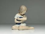 Royal Copenhagen - Beeldje - Girl with Doll #1938 -, Antiek en Kunst