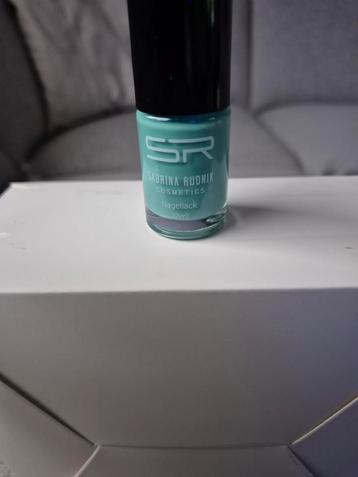 Nagellak 12 ml kleur nr 6 beschikbaar voor biedingen