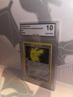 Wizards of The Coast - 1 Graded card - #93 PIKACHU HOLO -, Hobby en Vrije tijd, Verzamelkaartspellen | Pokémon, Nieuw