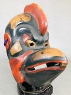 Mask - Droge lak - Garuda-masker  van de boeddhistische