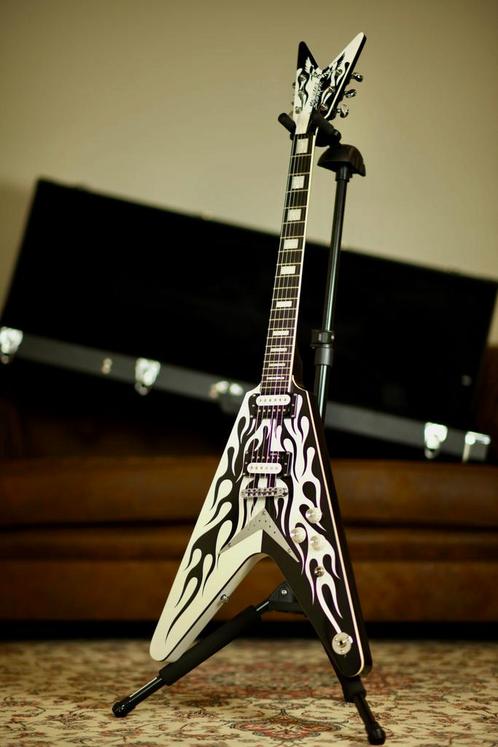 Dean Michael Schenker Custom | Flames, Muziek en Instrumenten, Snaarinstrumenten | Gitaren | Elektrisch
