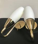 Massive - Wandlamp (2) - Messing en opaline glas - jaren ‘70, Nieuw