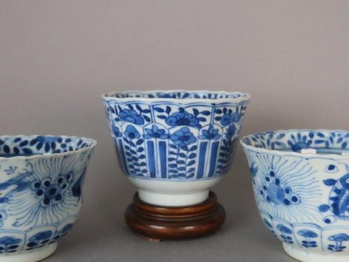 Kangxi Mark - Kop en schotel (3) - Crab and Four Fishes, Antiek en Kunst, Antiek | Overige Antiek
