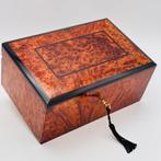 Sieradendoos - Hout (Thuja), Hout, Marquetterij, Levensboom