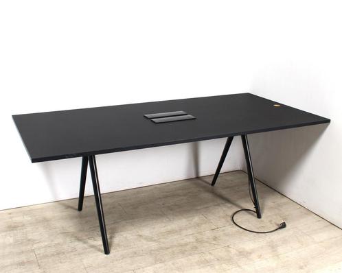 Arper Meety tafel, 200x99 cm, Fenix blad, zwart-zwart, Zakelijke goederen, Kantoor en Winkelinrichting | Kantoormeubilair en Inrichting