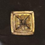 Middeleeuwen, kruisvaardersperiode Verguld brons Heraldische, Antiek en Kunst