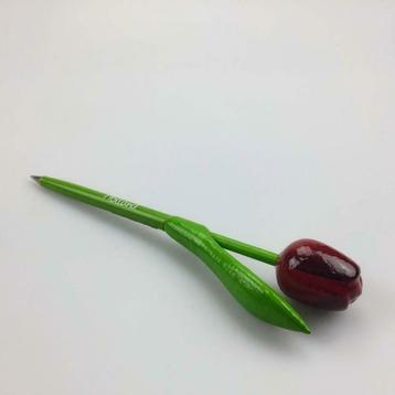 Houten tulp pen rood-aubergine beschikbaar voor biedingen