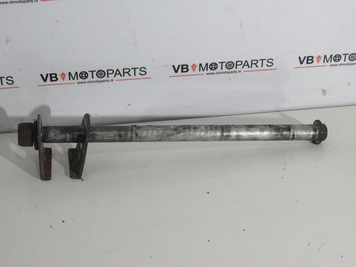 Suzuki GSX 600 F Achterwiel as achteras, Motoren, Onderdelen | Suzuki, Ophalen of Verzenden