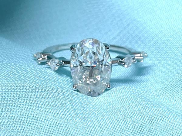 Veiling - Ring ovaal briljant, Sieraden, Tassen en Uiterlijk, Ringen