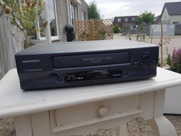 Daewoo VHS videorecorder type VQ814 beschikbaar voor biedingen