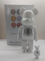 Robert Indiana (1928-2018) - Bearbrick ROBERT INDIANA x, Antiek en Kunst