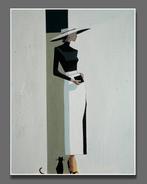 Clelia - Monochrome Muse & Shadow