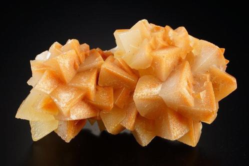 EGEL CALCIT cluster fluorescerend in UV-licht - 2023 vinden!, Verzamelen, Mineralen en Fossielen