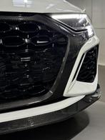 Dit betreft een Audi RS3 8Y Carbon grill, Verzenden