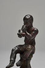 Oud-Romeins Brons uitzonderlijke zittende muzikant die de