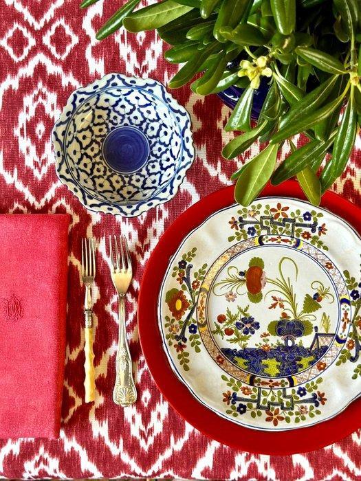 Ottomaanse ikat-stijl tafelkleed voor ruime tafels. -, Antiek en Kunst, Antiek | Kleden en Textiel