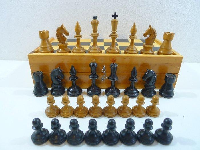 Jeu déchecs en buis origine Germany Gout Biedermier 1940/50, Antiek en Kunst, Curiosa en Brocante