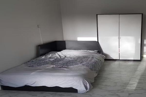 Kamer Schiedamseweg Beneden in Rotterdam, Huizen en Kamers, Kamers te huur, 20 tot 35 m², Rotterdam