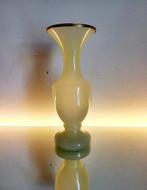 Vaas - opaline glas - Opalineflorentina uranium, Antiek en Kunst, Antiek | Glas en Kristal