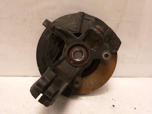 Fusee rechts-voor Volvo V70 O173698, Auto-onderdelen, Ophanging en Onderstel, Ophalen of Verzenden