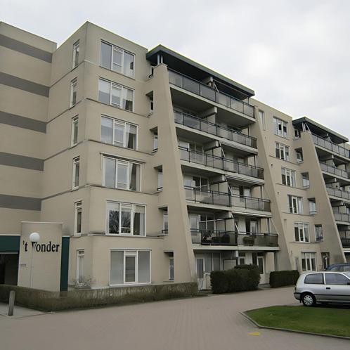 Ruim appartement met meerdere slaapkamers en complete keuken, Huizen en Kamers, Huizen te huur, Direct bij eigenaar, Appartement