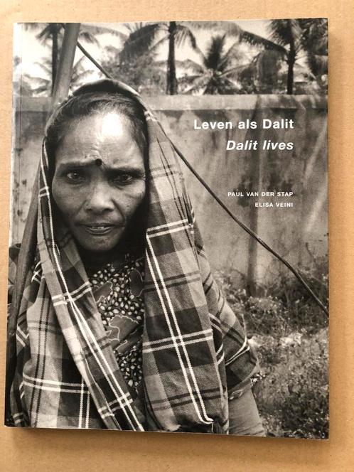Documentaire Fotografie - Kastelozen India - Leven als Dalit, Boeken, Kunst en Cultuur | Fotografie en Design, Zo goed als nieuw