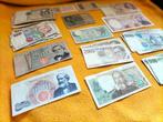 Italië. - 34 banconote Lire - anni vari (Zonder