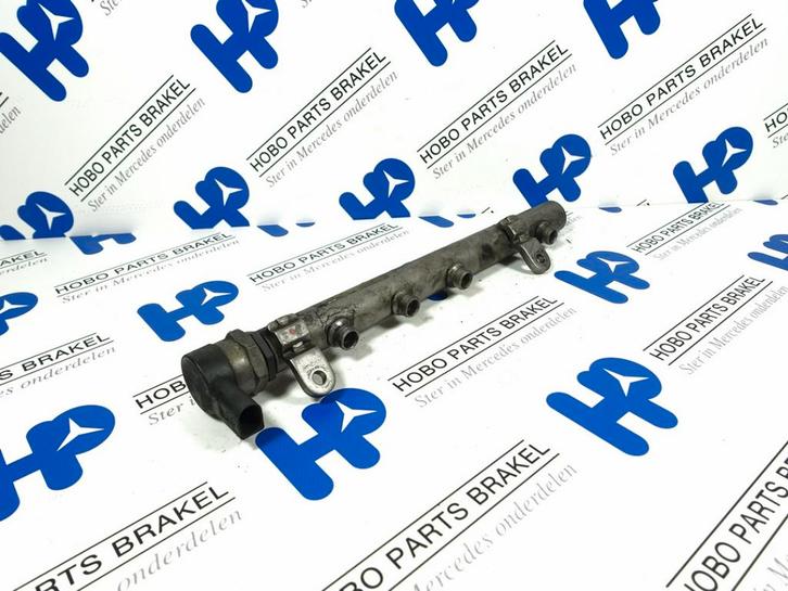 Common rail A 642 070 2495, Auto-onderdelen, Motor en Toebehoren, Gebruikt, 3 maanden garantie, Mercedes-Benz, Ophalen of Verzenden