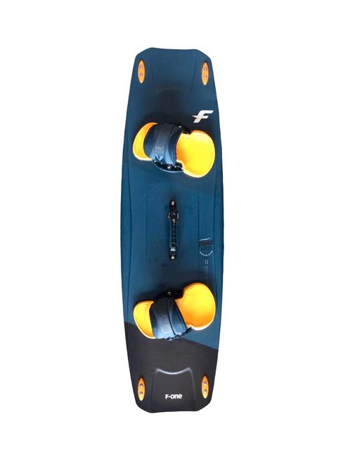 F-One Trax HRD Carbon 136 x 40.5 | Tweedekans - 138/42, Watersport en Boten, Kitesurfen, Ophalen of Verzenden