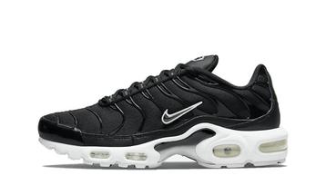 Nike Air Max Plus Black (W) beschikbaar voor biedingen