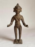 Een bronzen beeldje van de hindoeïstische godin Radha -