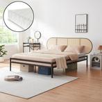 Metalen bed Linköping met matras 160x200 cm zwart en rotan l, Huis en Inrichting, Slaapkamer | Bedden, Verzenden, Nieuw