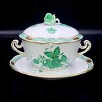 Herend - Exquisite Soup Cup with Rose Knob Lid and Saucer (3, Antiek en Kunst, Antiek | Meubels | Tafels
