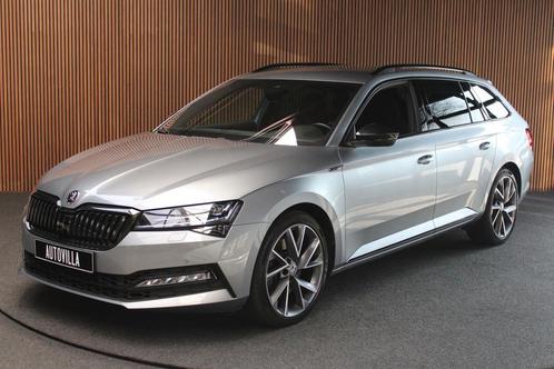 Zakelijke Lease |  Škoda Superb Combi 2.0 TSI 4x4 Aut, Auto's, Skoda, Dealer onderhouden, Lease, Zwart, Automaat, Stationwagon