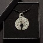Viking periode Brons beautiful decorated lunula - 32 mm, Antiek en Kunst, Antiek | Overige Antiek
