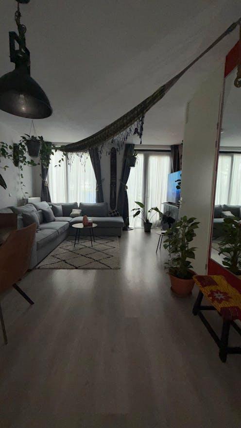 Studio te huur in Almere - 76 m² - 2 kamer(s) - 2 kamers, Huizen en Kamers, Kamers te huur, Almere