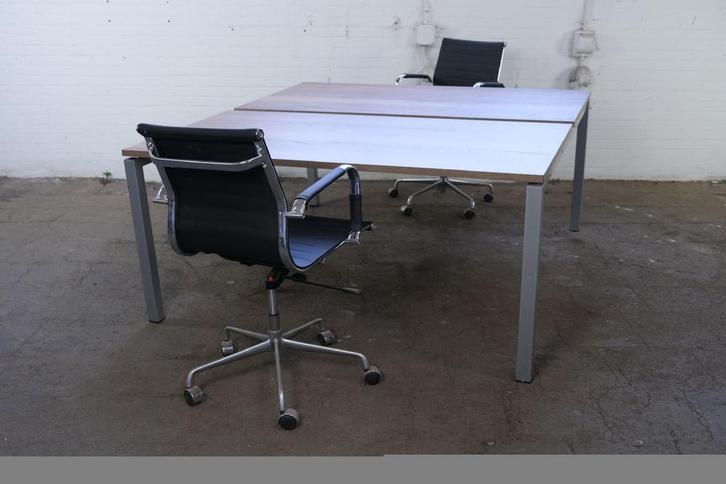 Voortman | 2 werkplekken | Tweedehands | Donker halifax taba, Zakelijke goederen, Kantoor en Winkelinrichting | Kantoormeubilair en Inrichting