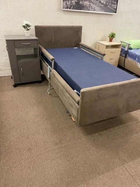 ZGAN Hoog laag bed, elektrisch bed, zorgbed, seniorenbed, Huis en Inrichting, Slaapkamer | Bedden, Zo goed als nieuw, Verstelbaar