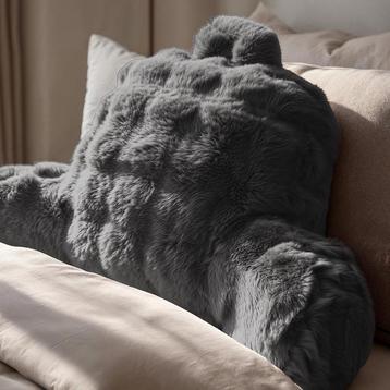 Comfortabel rugkussen Pom Pom Fur - antraciet - 34 x 50 cm beschikbaar voor biedingen