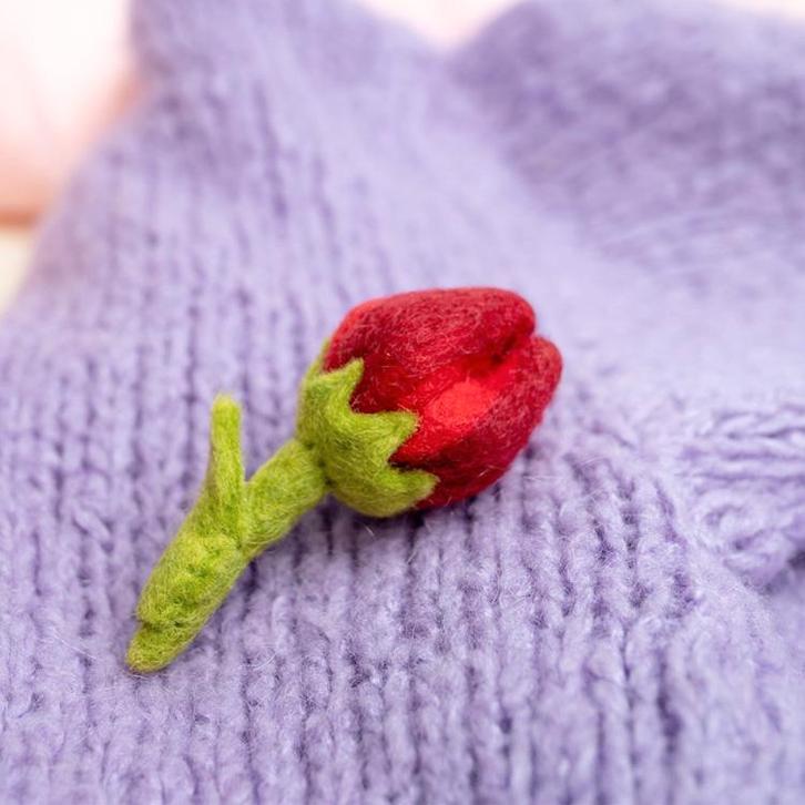 Vilten Broche Tulp Robin - Rood - 8cm NIEUW, Kinderen en Baby's, Kinderkamer | Inrichting en Decoratie, Nieuw, Ophalen of Verzenden