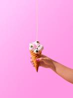 Téber - Todays Cravings (Strawberry)