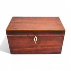 Victorian mahogany and boxwood string tea caddy with working, Antiek en Kunst