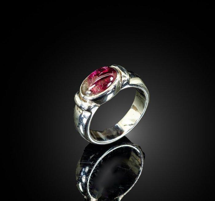 Watermeloen-turmalijn cabochon in een ring van 925, Verzamelen, Mineralen en Fossielen