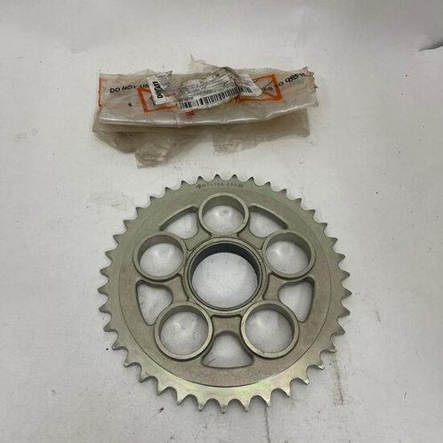 Ducati superbike 848 Rear sprocket Z=39 - 49421381A, Motoren, Onderdelen | Ducati, Verzenden