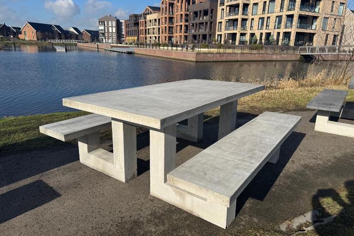 Rockwood® Betonnen Picknickset The Rock (Grijs) 2.00m, Tuin en Terras, Picknicktafels, Nieuw, Hout, Rechthoekig, Ophalen of Verzenden