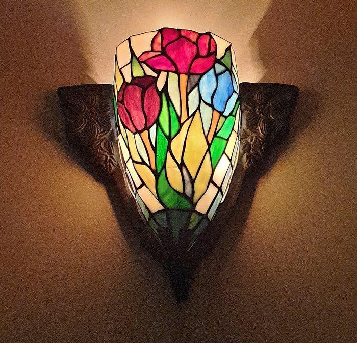 Wandlamp - Glas-in-lood - Tiffany / glas in lood, Antiek en Kunst, Kunst | Designobjecten