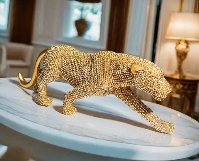 Beeld, Walking Panther - 26 cm - GELDKleur-hars, Antiek en Kunst, Curiosa en Brocante