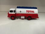 IXO 1:43 - Model vrachtwagen - Saviem SM8 - Totale brandstof, Hobby en Vrije tijd, Modelauto's | 1:5 tot 1:12, Nieuw